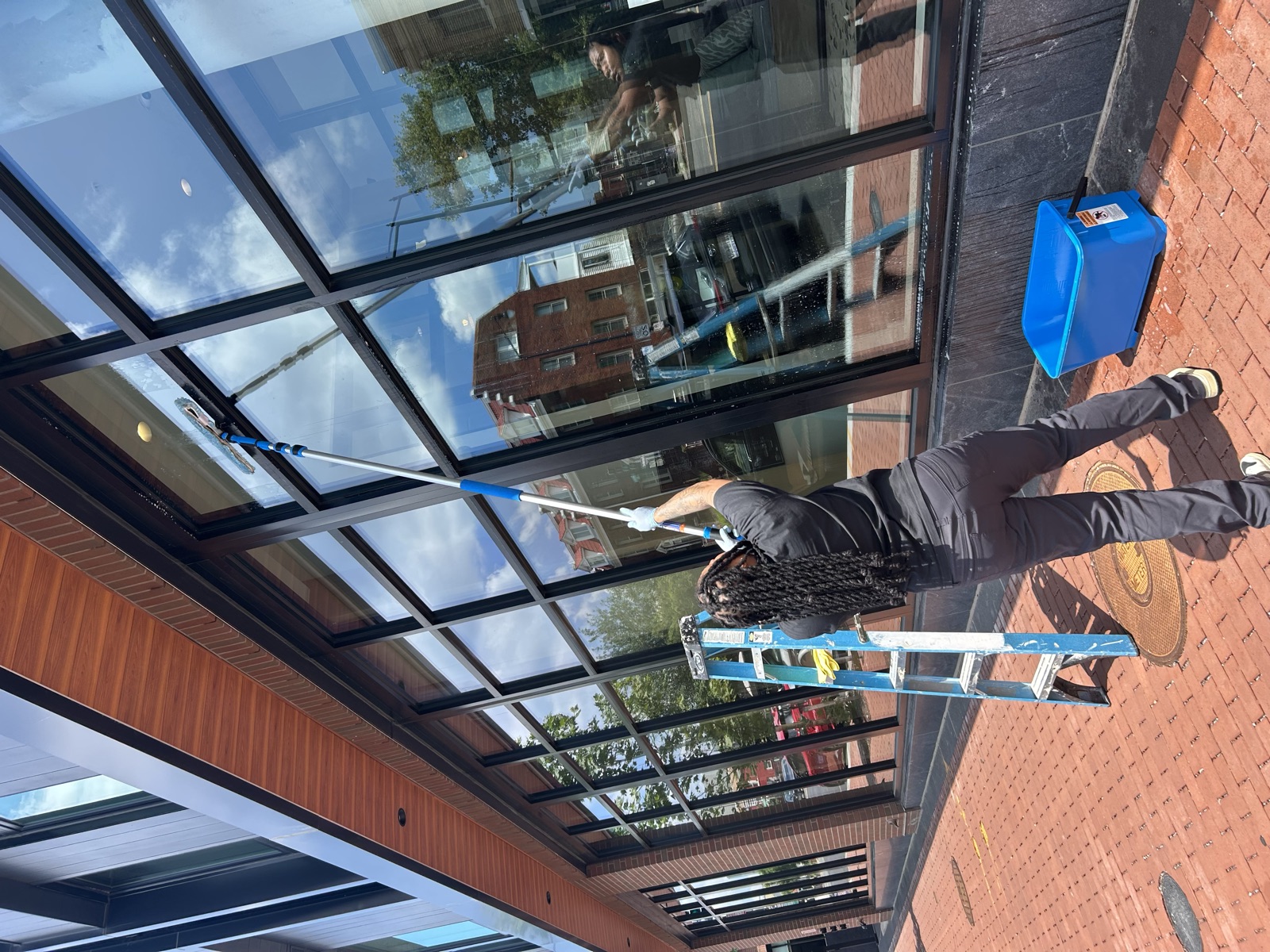 Storefront window cleaning in Washington, DC